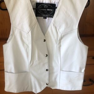 White Smooth Leather Snap Front Best L